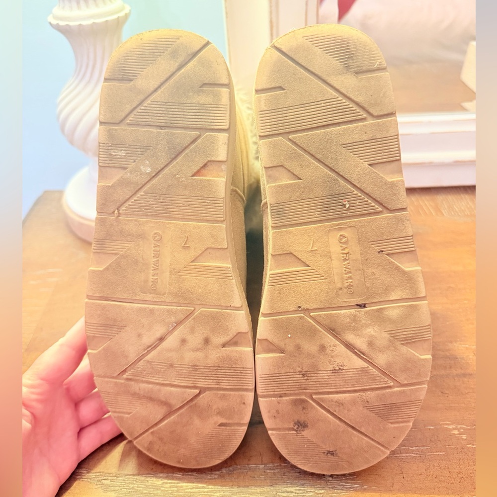 Airwalk Cozy Tan Faux Fur Lined Women's Boots - Picture 8 of 10